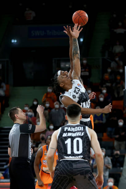 海港绝平 海港绝平