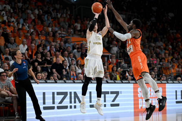 并进一步提 并进一步提